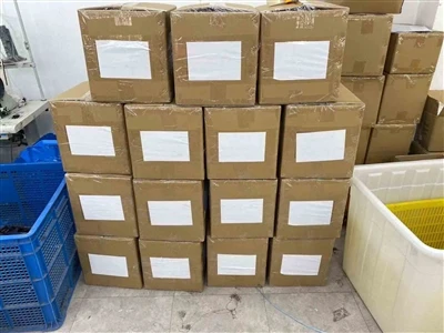出荷準備完了の 1 インチ ラチェット タイダウン ストラップ 15,000 個
